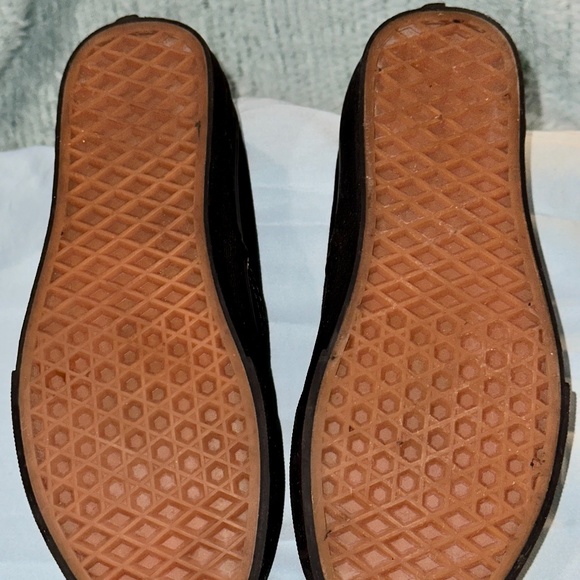 Vans Size 7 Black - Picture 3 of 3
